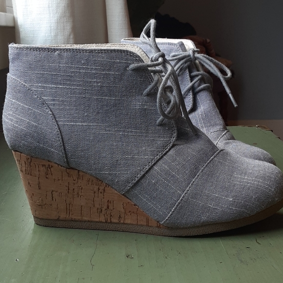 Soda gray booties. - Picture 3 of 7